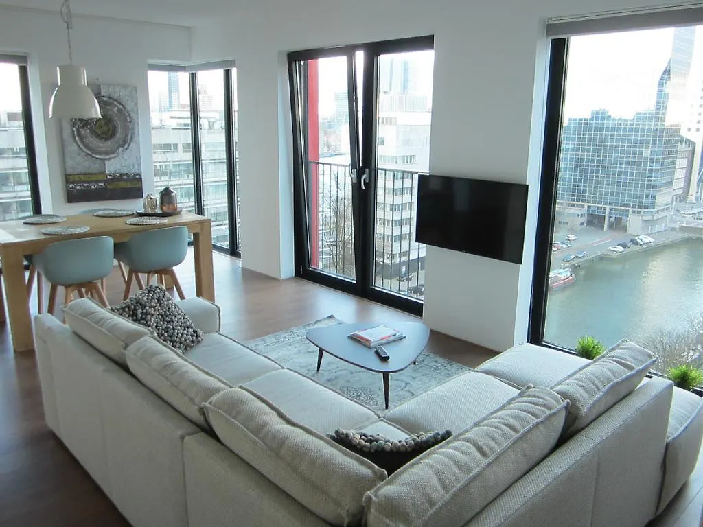Red Apple Centre Luxury 2 Bedroom Apartment Rotterdam
