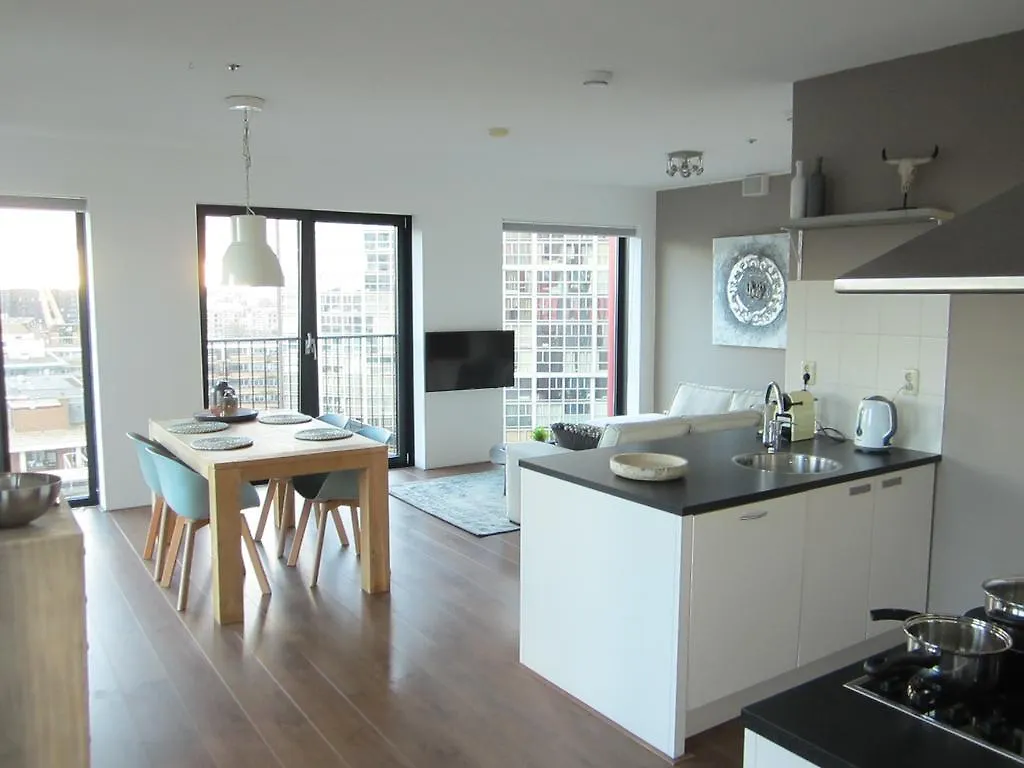 Red Apple Centre Luxury 2 Bedroom Apartment Rotterdam