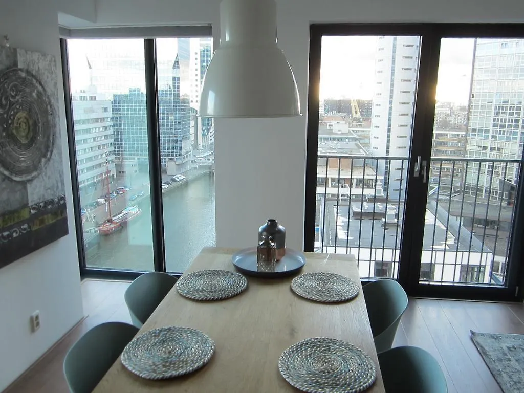 Red Apple Centre Luxury 2 Bedroom Apartment Rotterdam
