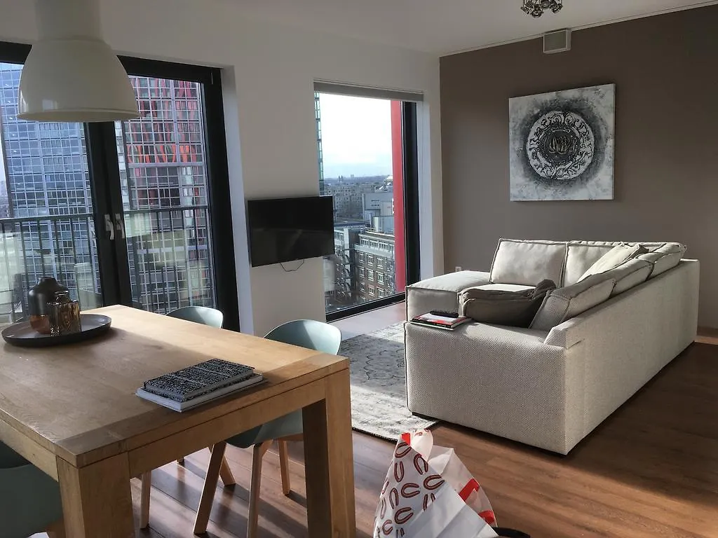 Red Apple Centre Luxury 2 Bedroom Apartment Rotterdam