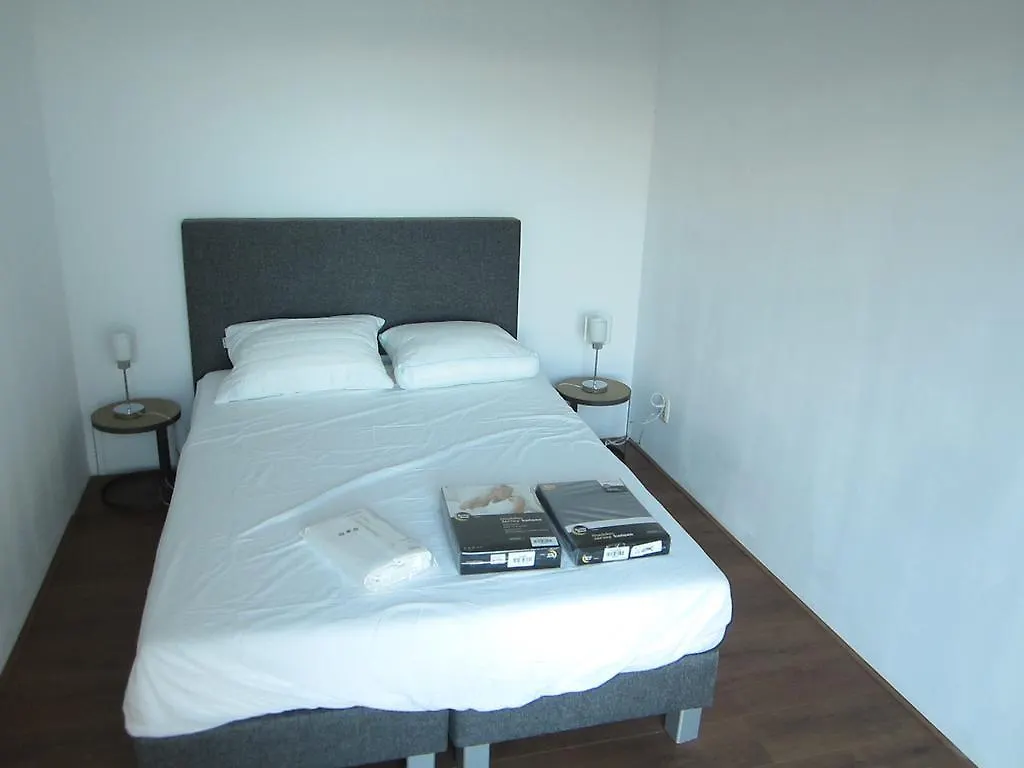 Red Apple Centre Luxury 2 Bedroom Apartment Rotterdam Netherlands